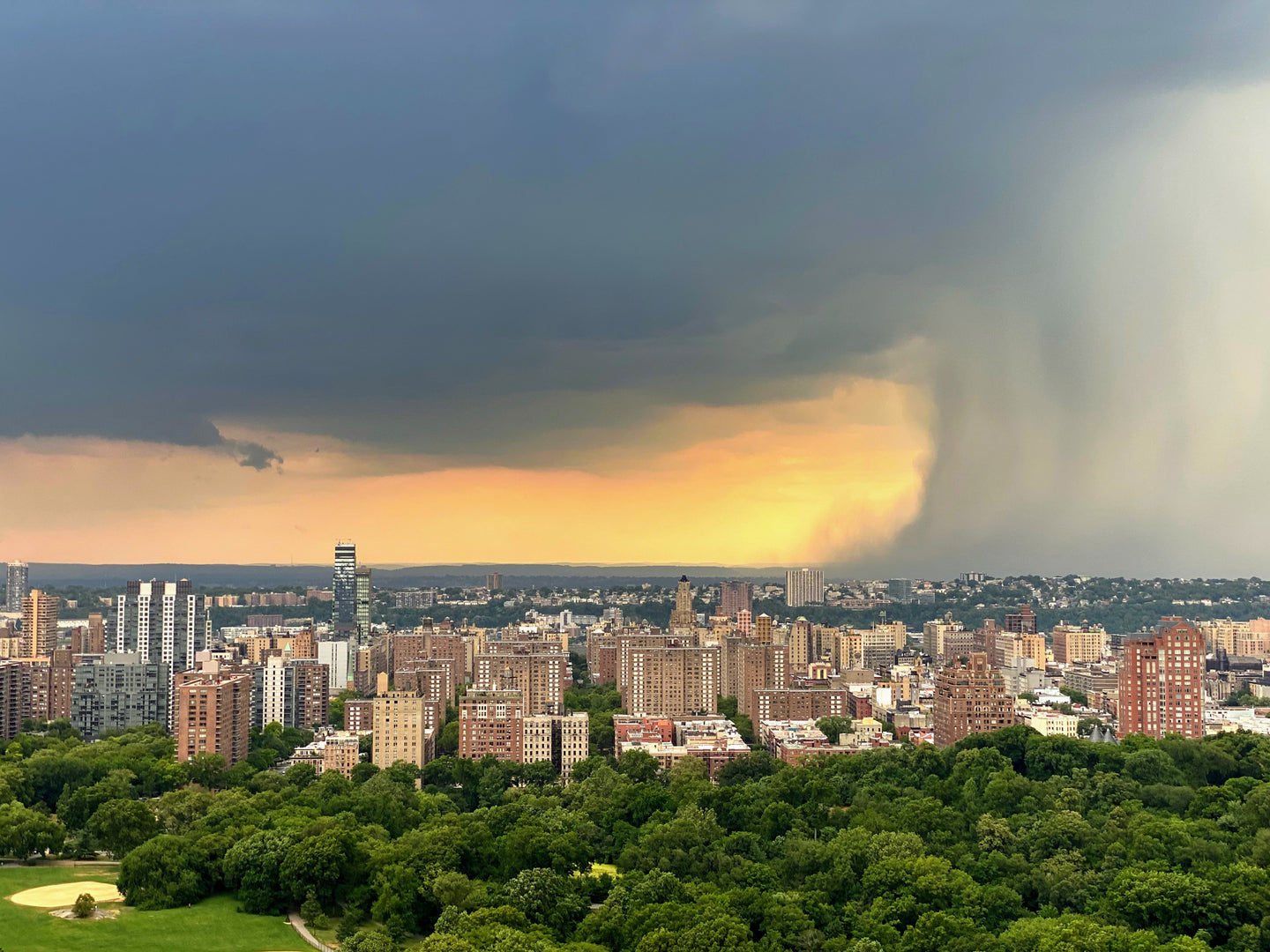 Rain Curtain Approaching Manhattan (6) - July 6th, 2020